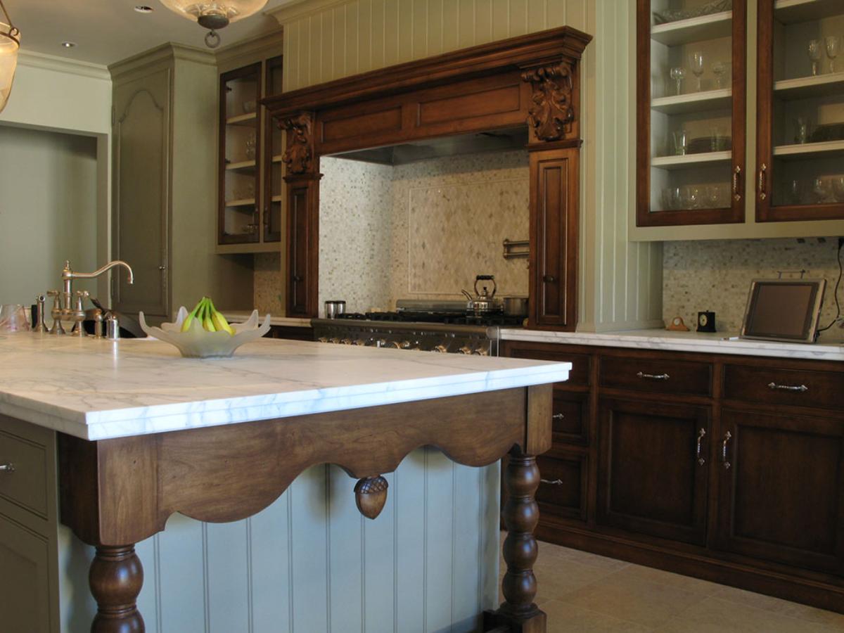Custom kitchen island detail